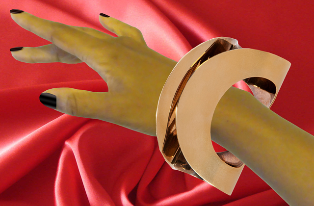Vionnet Bracelet in Bronze Gold on wrist