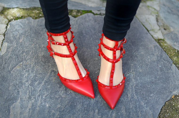 Henar Vicente oh my vogue red valentino rockstud shoes