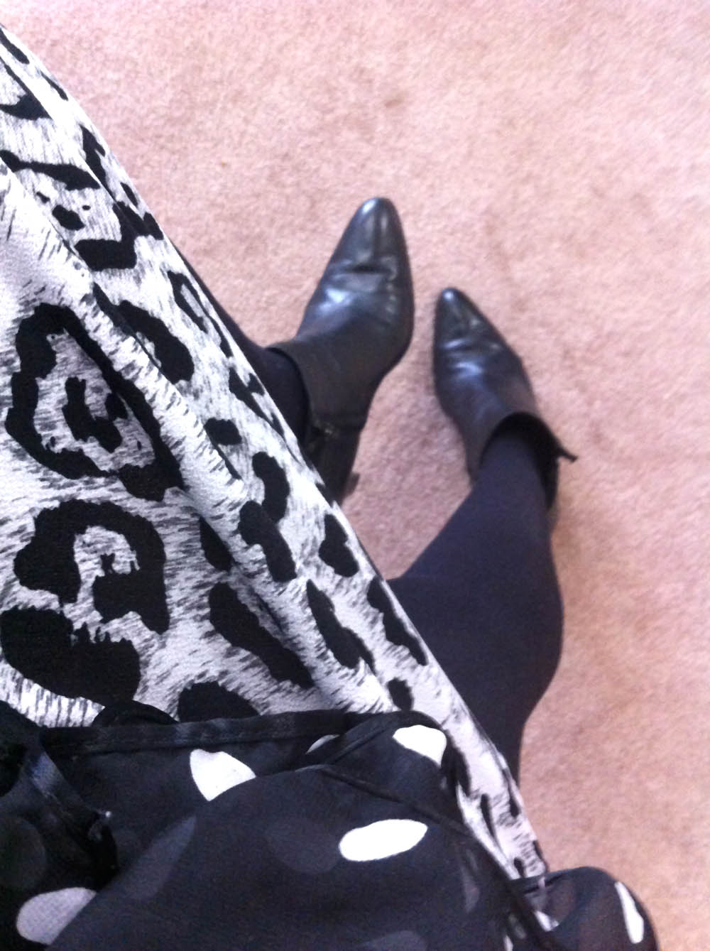 animal print dress black fitted jacket black white polka dot scarf black ankle boots black tights 2