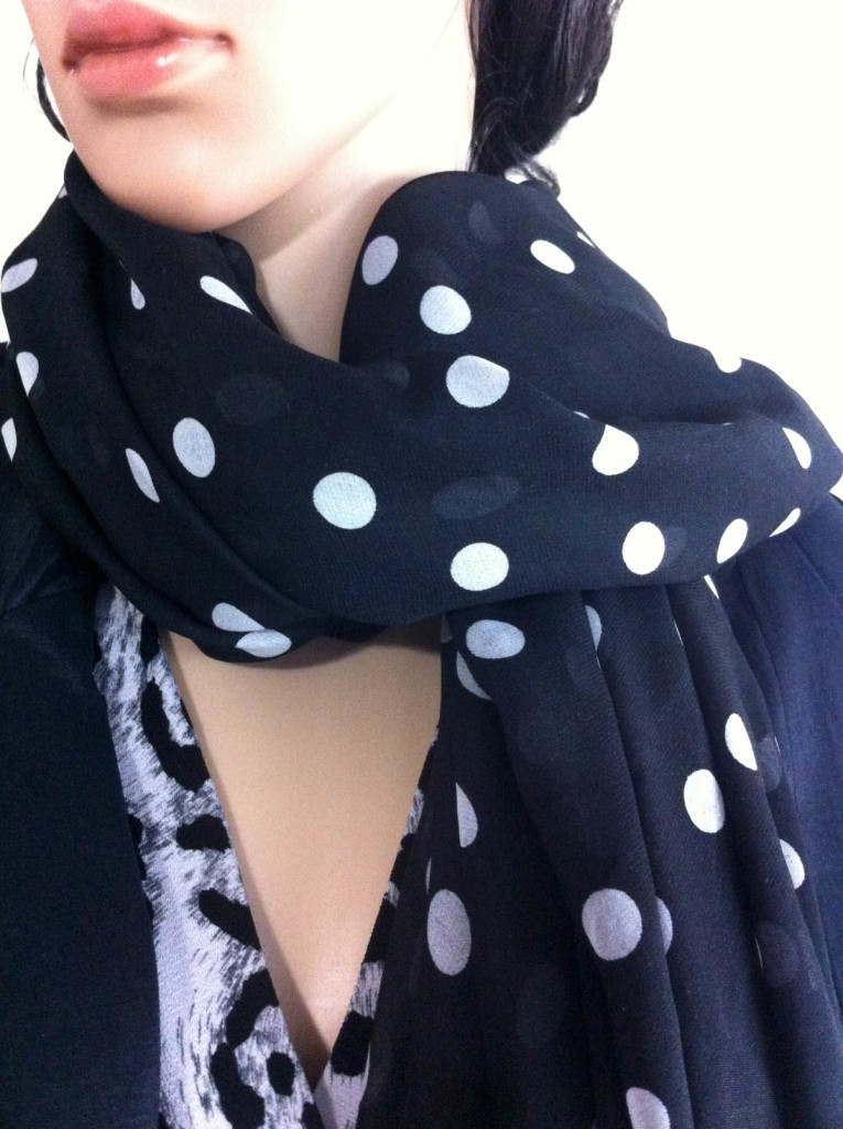 mannequin black white polka dot scarf