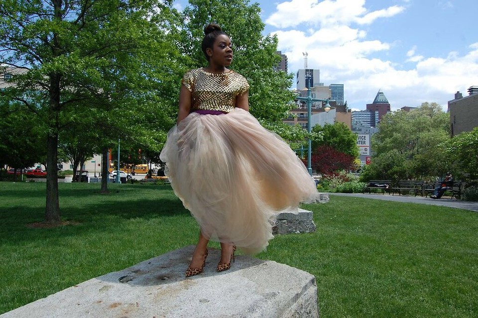 Christian Riley fashion stylist blogger Brooklyn NY wearing a tulle skirt