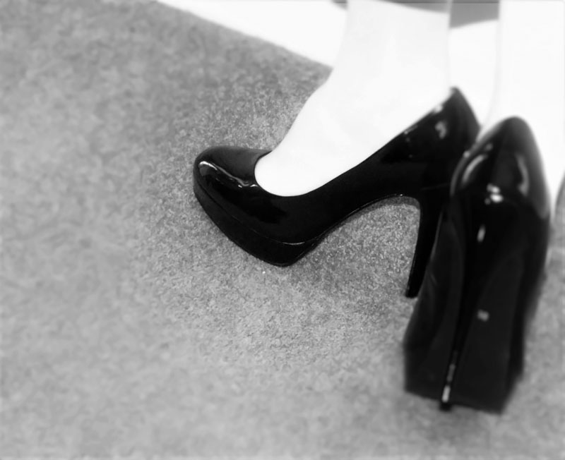 black pumps white opaque stockings