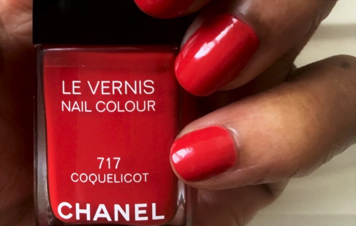 chanel le vernis nail color coquelicot red nail polish