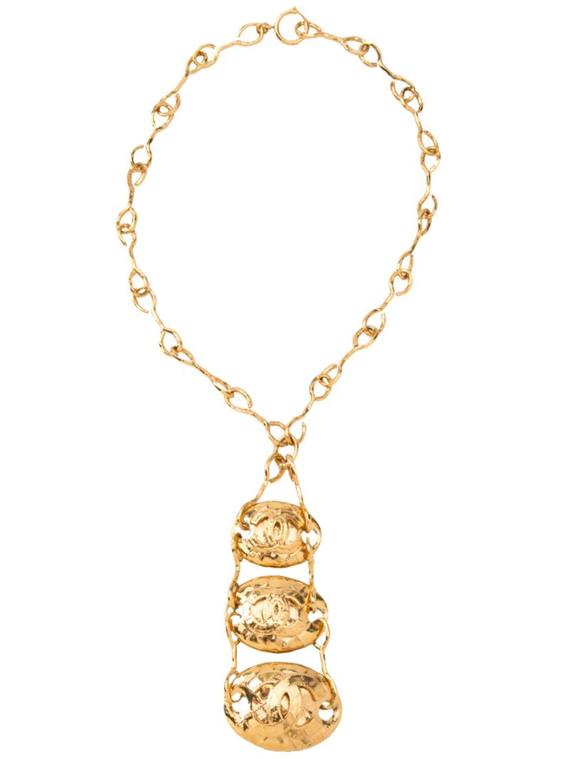 CHANEL VINTAGE triple layered necklace