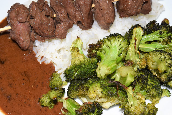 Hello Fresh Thai Beef Skewers with rice and broccoli