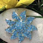 Vintage blue starfish brooch rhinestone jewelry