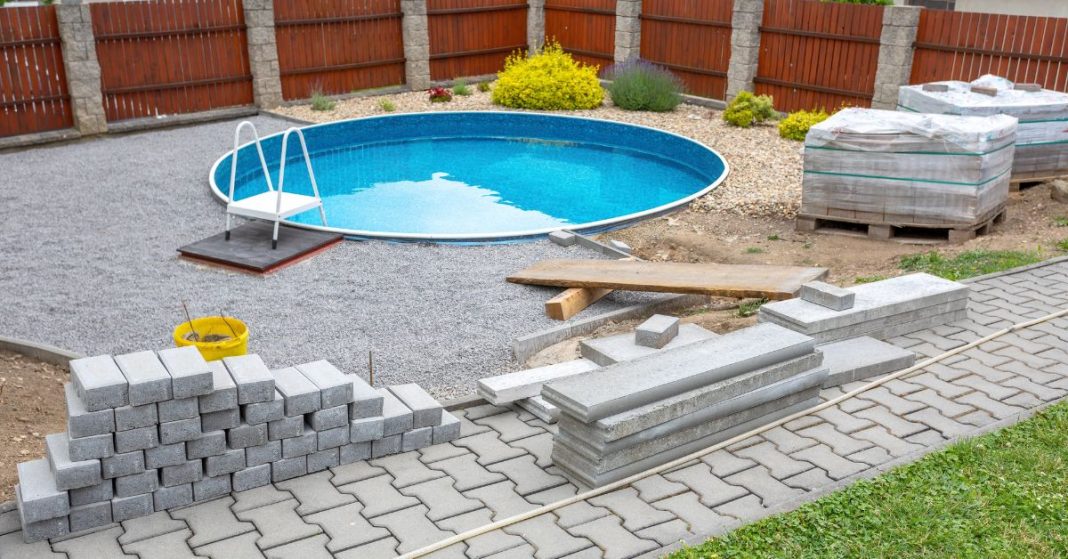 Tops Tips for Designing Your Backyard Pool