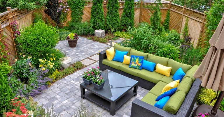 4 Simple Ways To Add Color to Your Backyard